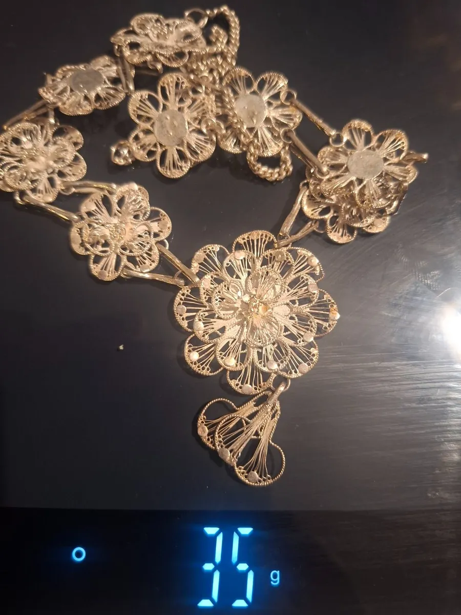 Long silver necklace - Image 2