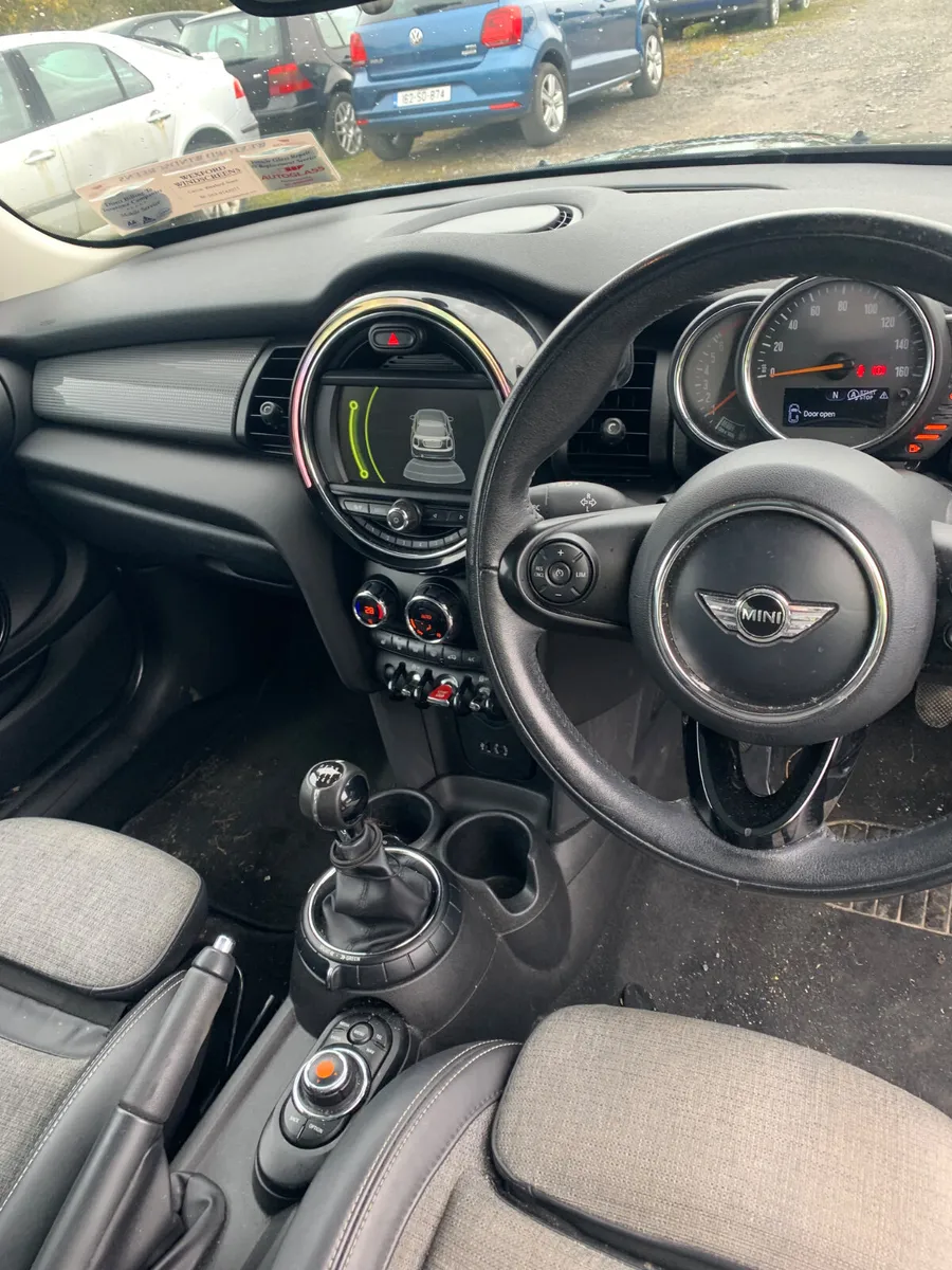 2017 MINI COOPER NO DAMAGE - Image 4