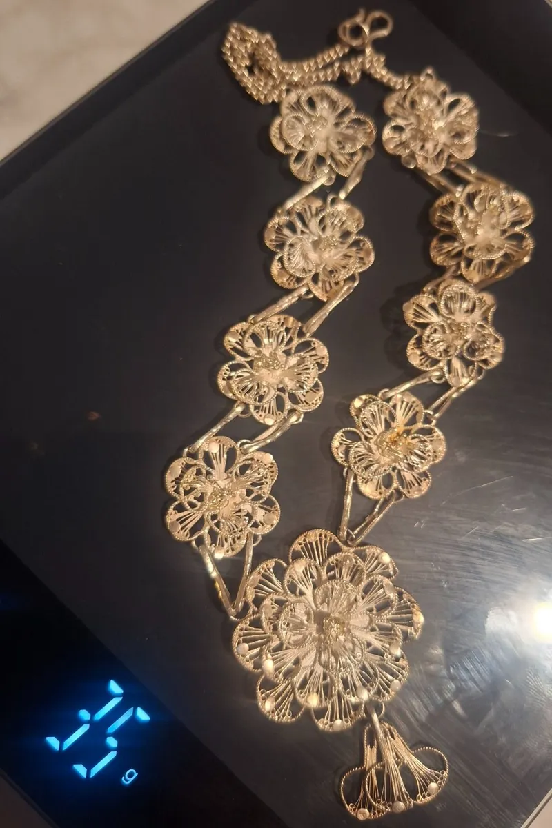 Long silver necklace - Image 3