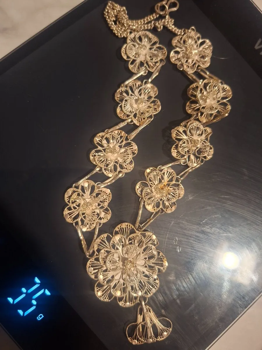 Long silver necklace - Image 4