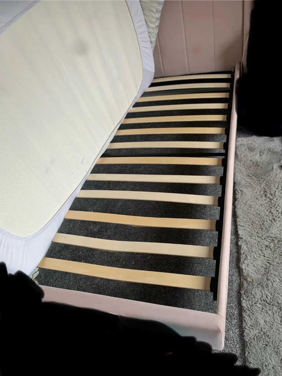 Bed frame - Image 2