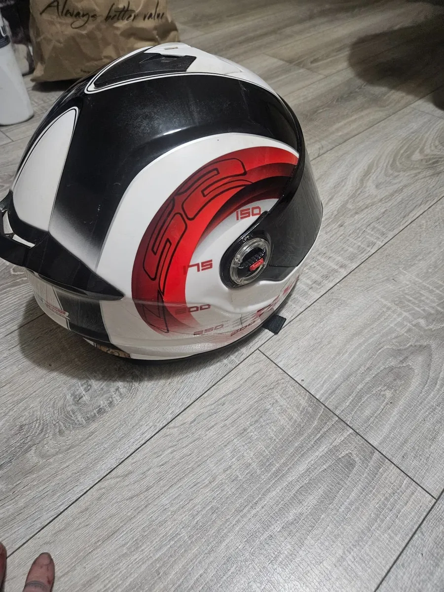 Moter bike helmet - Image 3