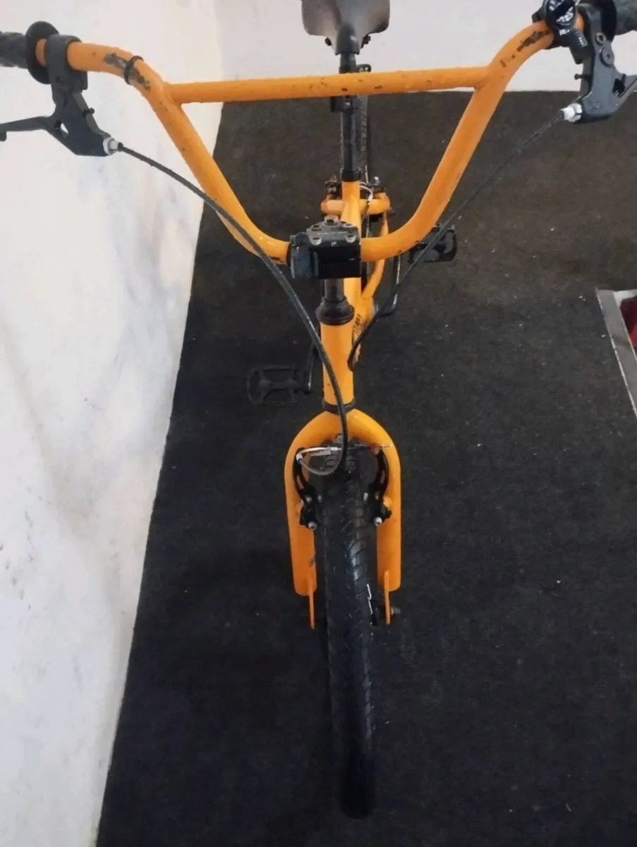 Boys 20inch BMX - Image 3