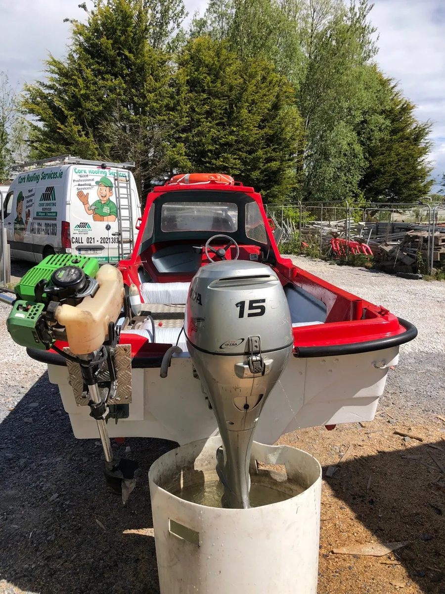 Fishing boat - Image 3