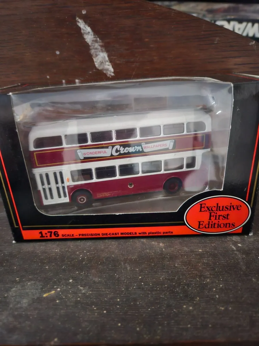 Corgi Bus - Image 1