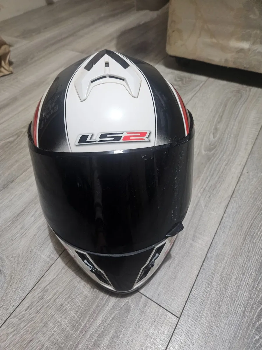 Moter bike helmet - Image 4