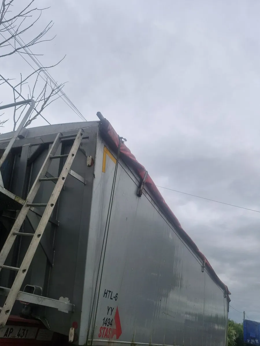 Trailer - Image 1