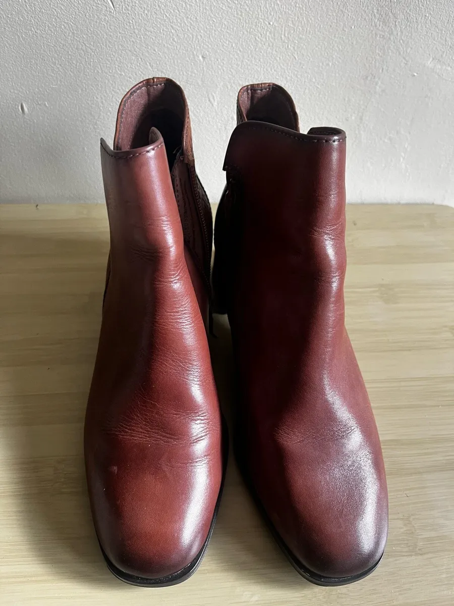 Tamara tan boots - Image 1