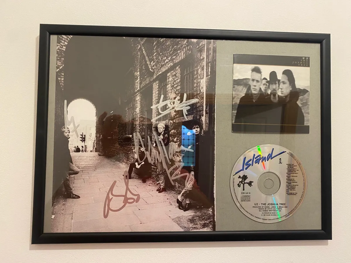 U2 picture - Image 1