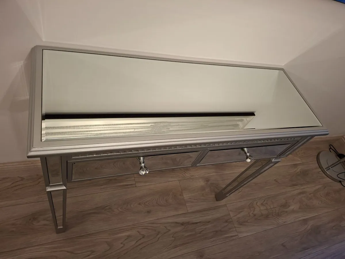 Mirror side table - Image 4