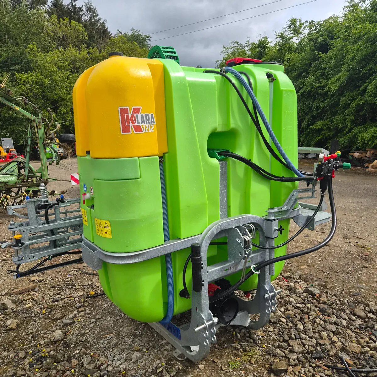 Tolmet sprayer - Image 1