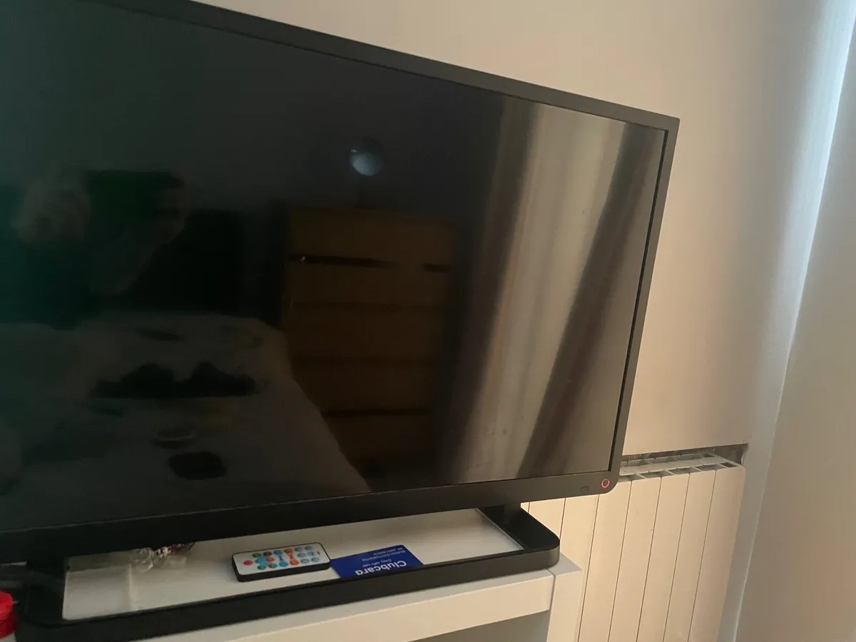 32 Inch TV (Not Smart) - Image 2