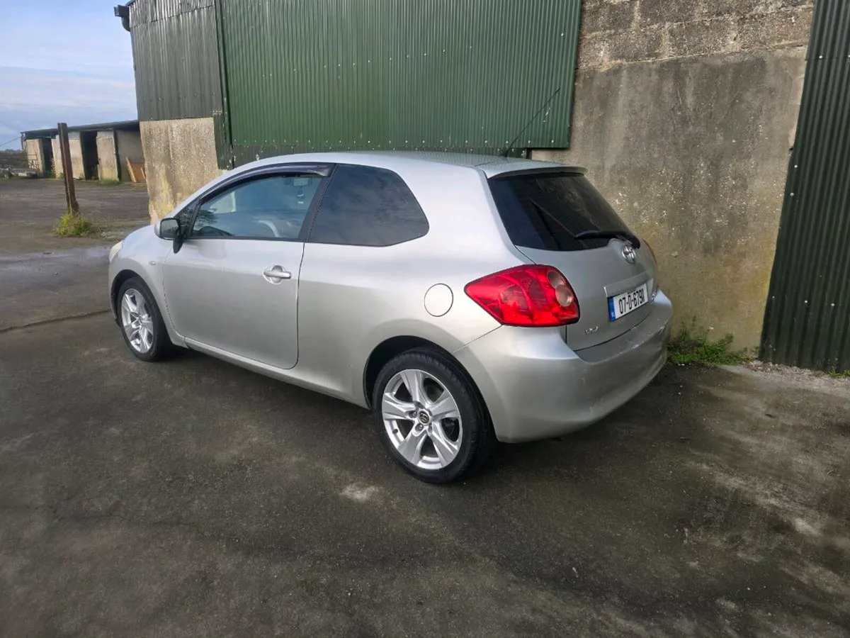 Toyota auris 1.4 d4d van cvrt and tax - Image 3