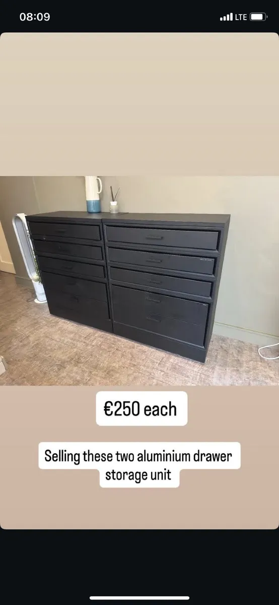 2 Drawers