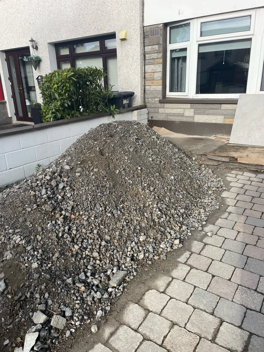 804 stone 4/5 ton - Image 1