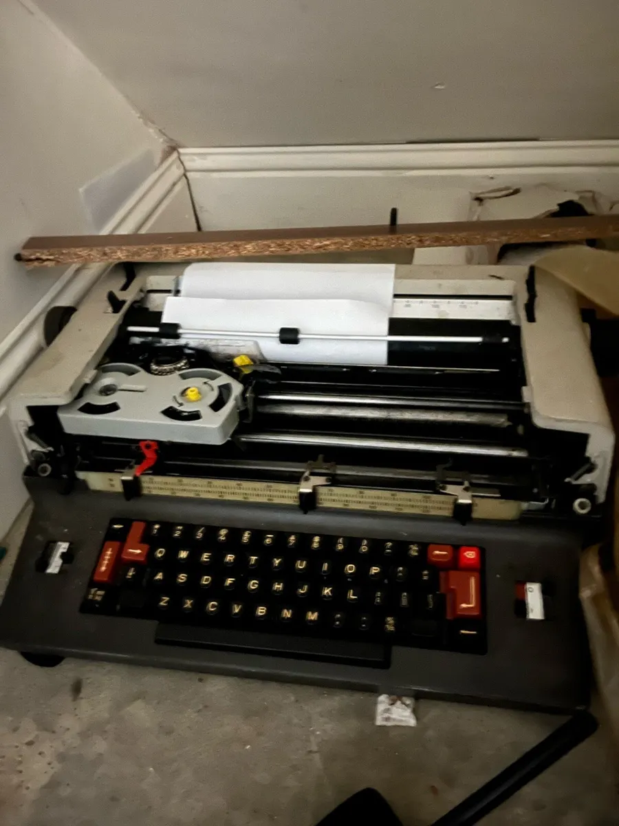 Typewriter - Image 1