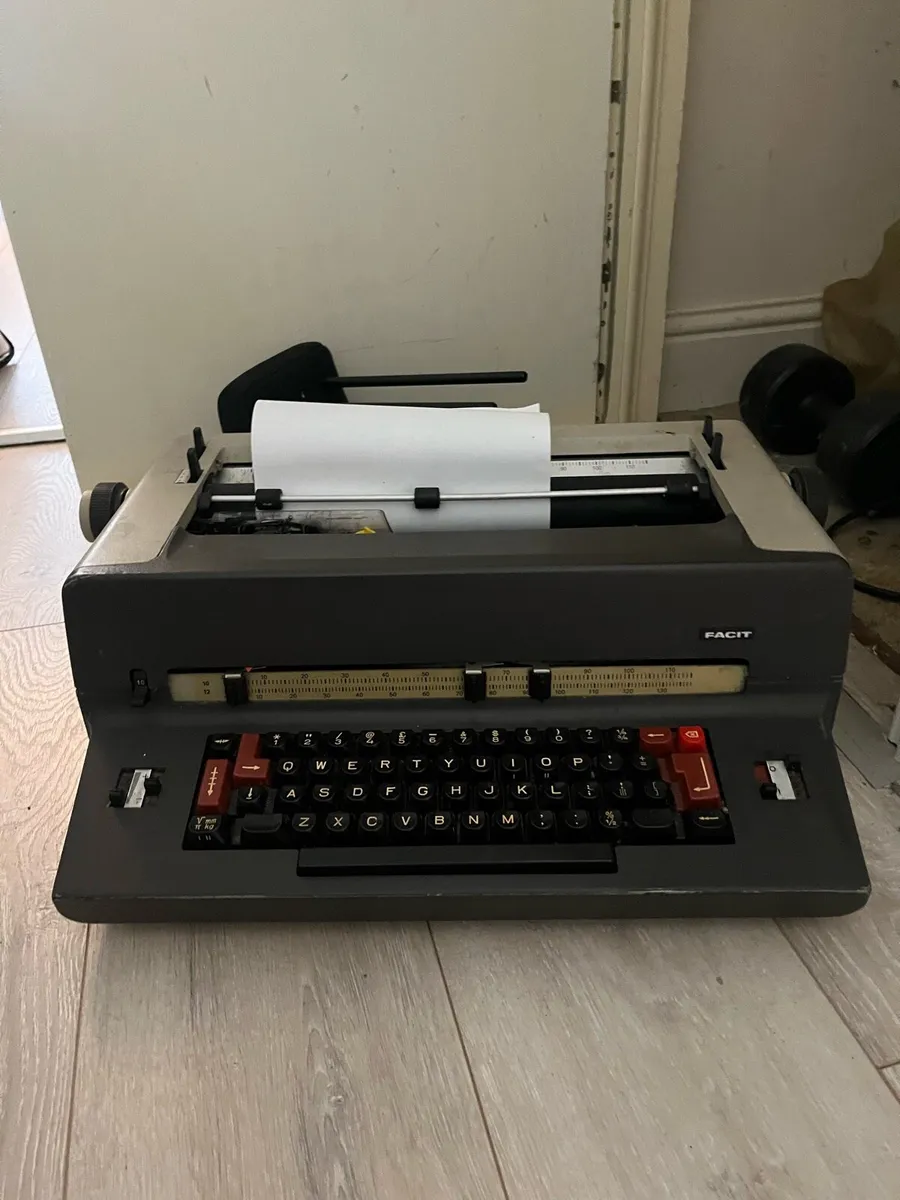 Typewriter - Image 2