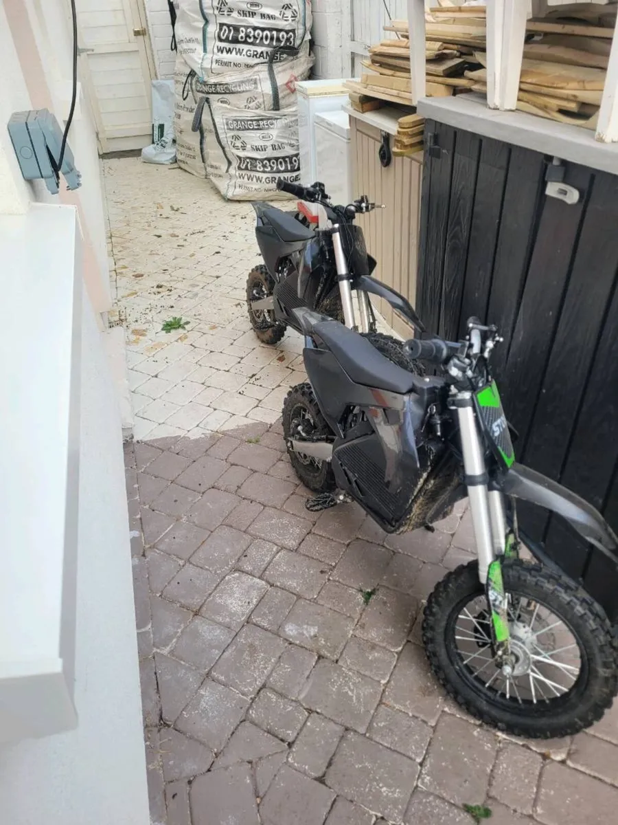 2 x  5 month old storm electric moto bikes - Image 2