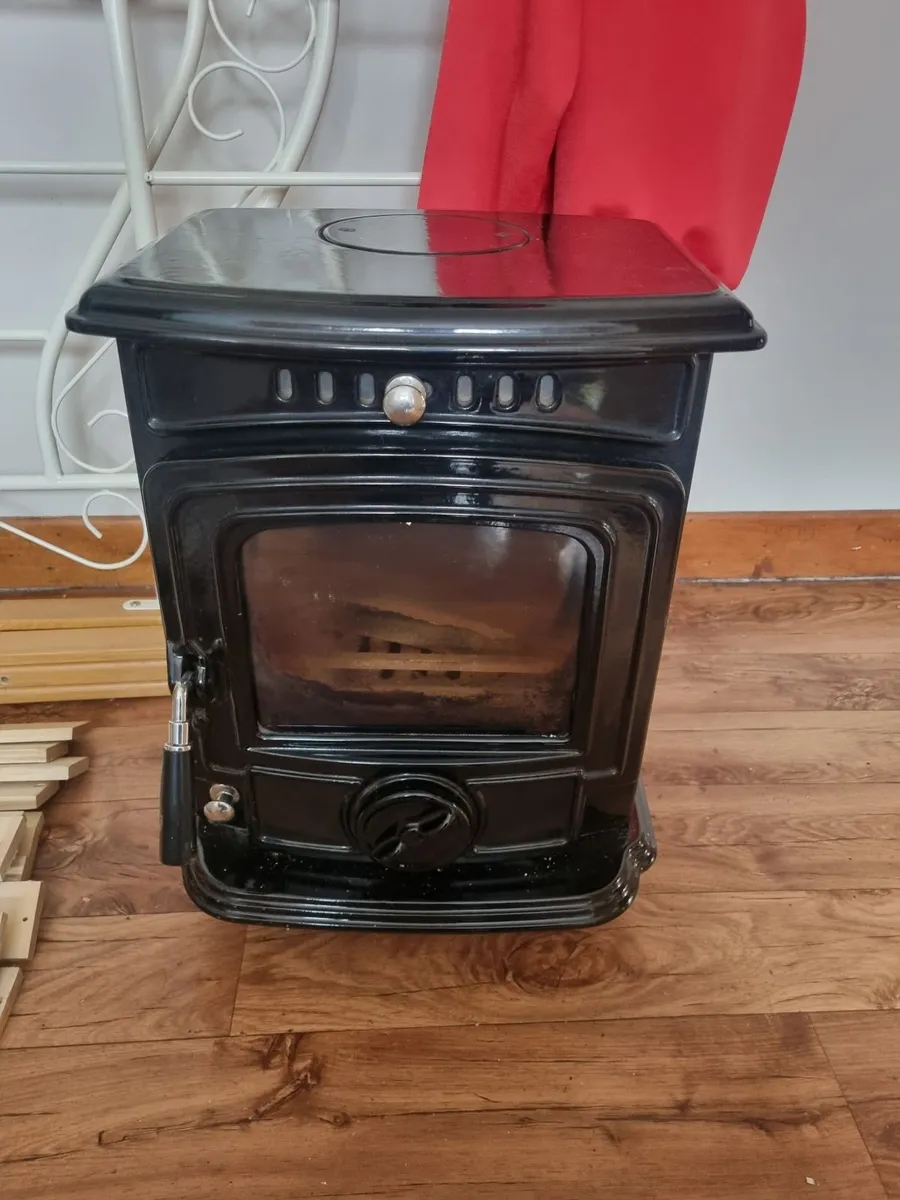 Stove - Image 2