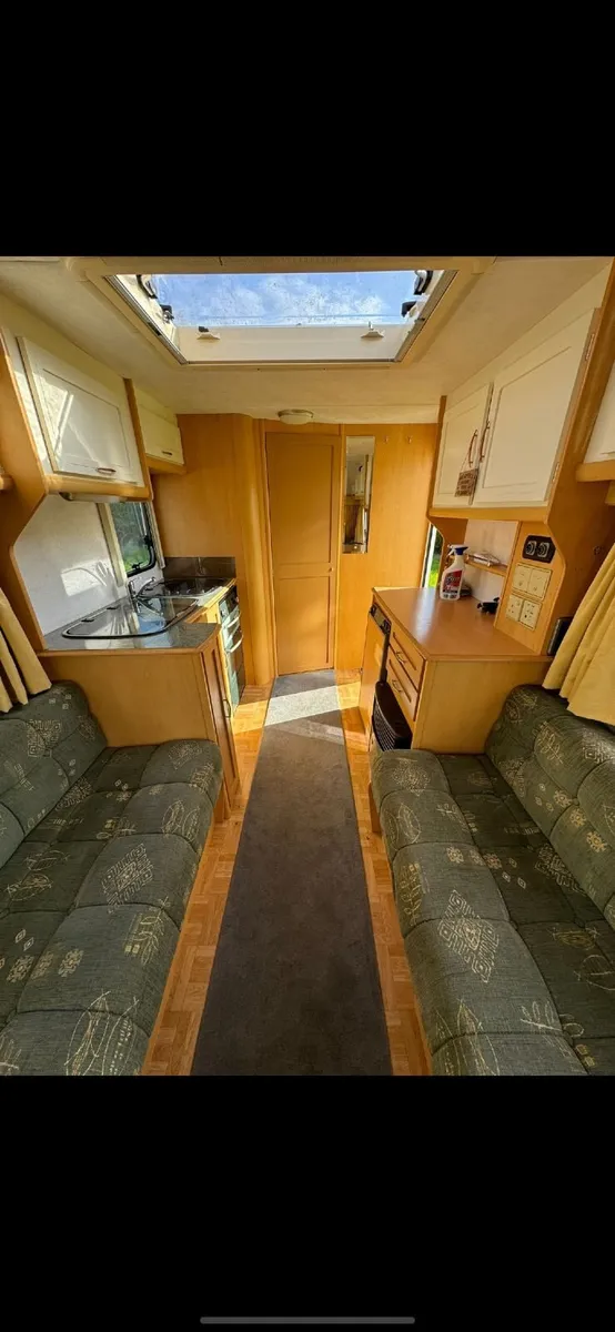 Caravan - Image 4