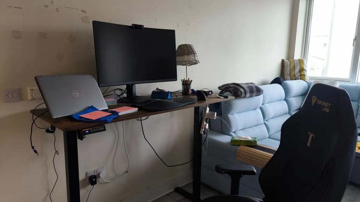 Secretlab TITAN Evo Ergonomic Chair + Desk - Image 4