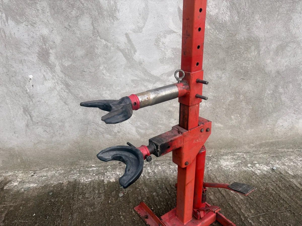 Hydraulic Spring Compressor - Image 2