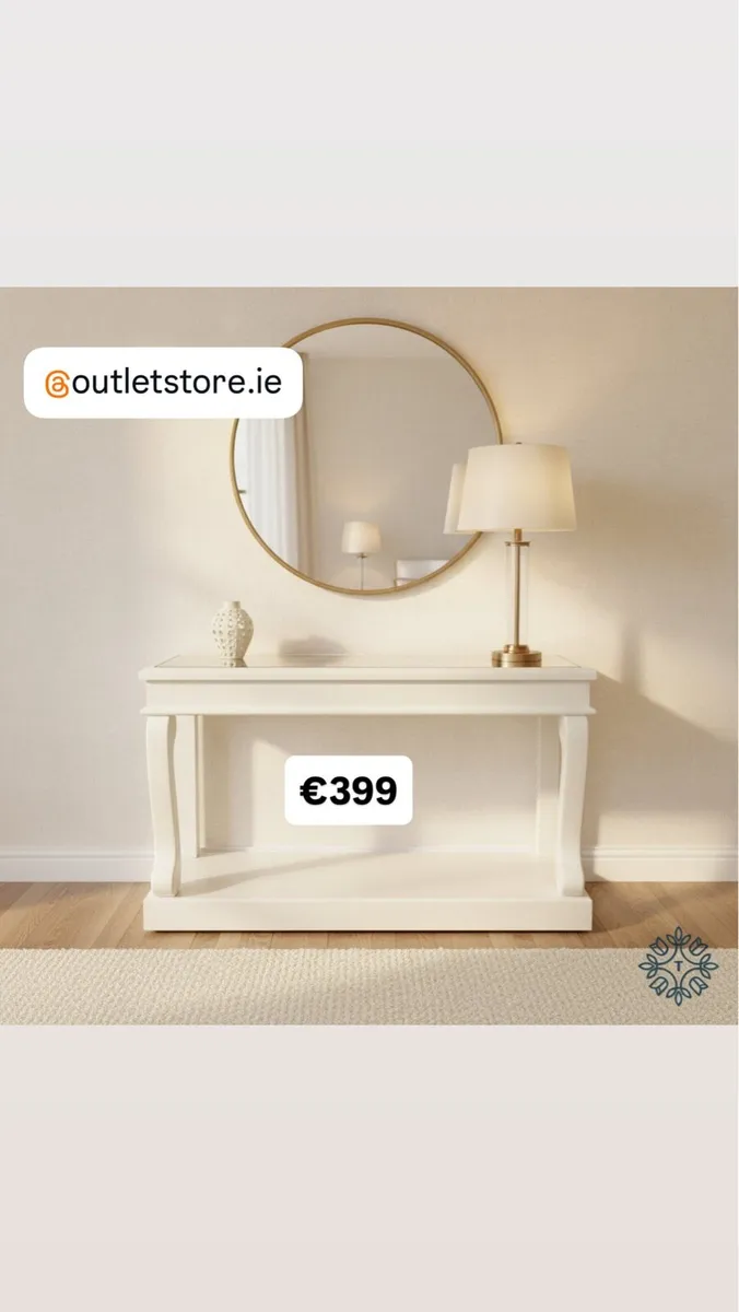 Home decor for less at the outlet store - Image 1