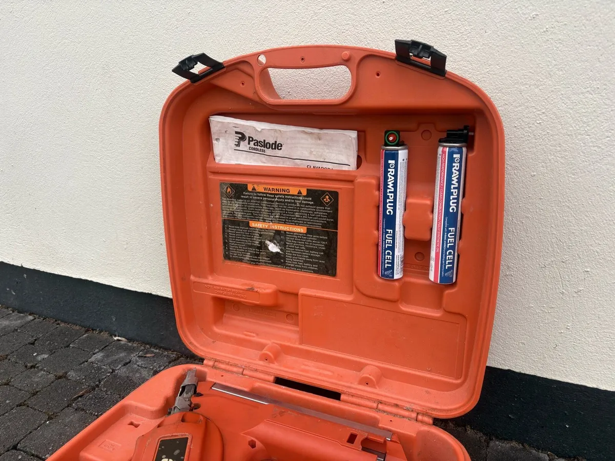 Paslode Impulse Nail Gun - Image 3