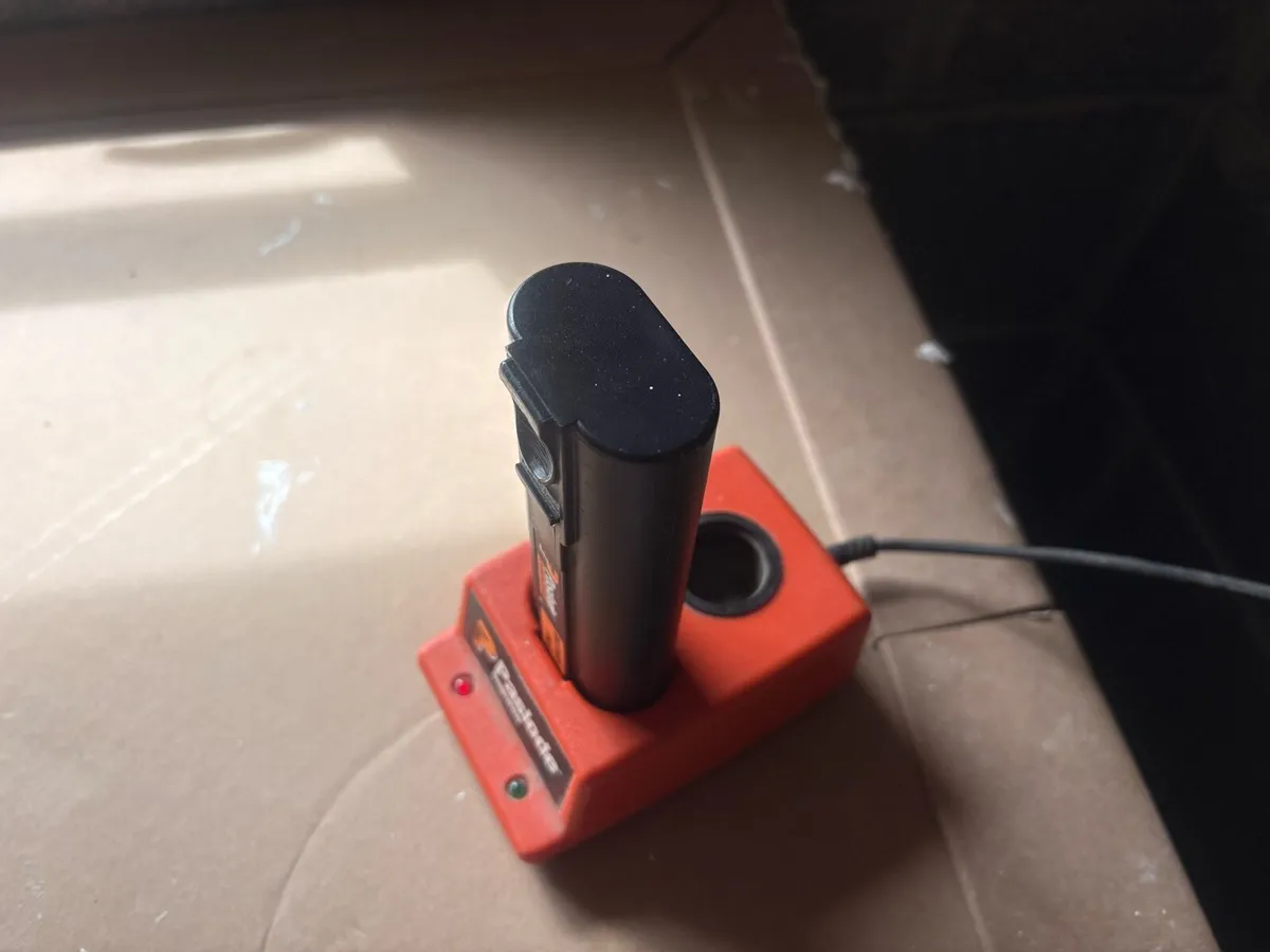 Paslode Impulse Nail Gun - Image 4