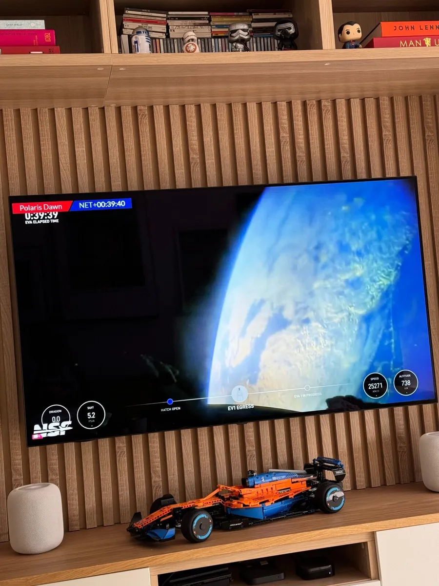 LG 4K OLED TV 55inch - Image 2