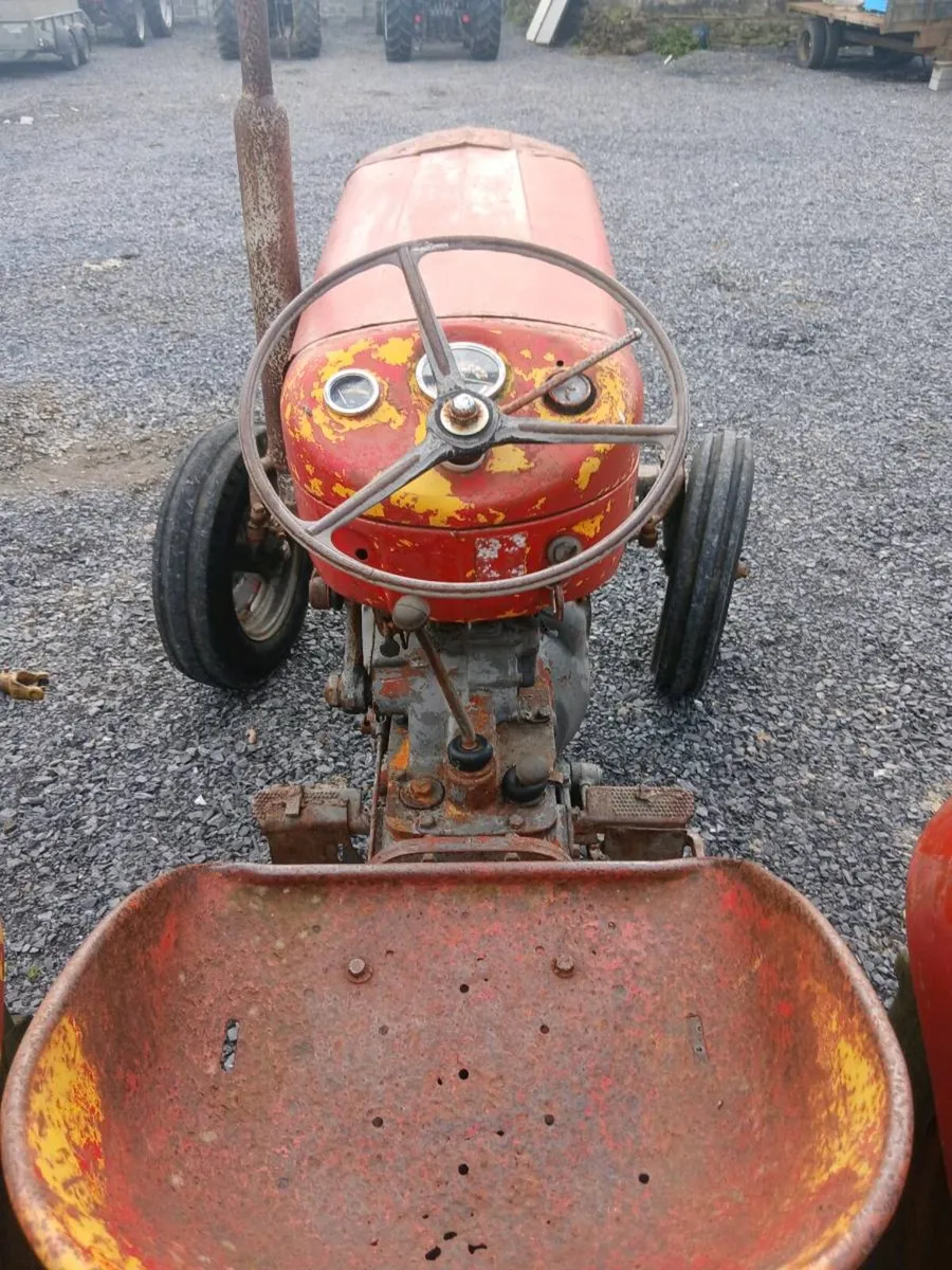 Massey 65 - Image 4
