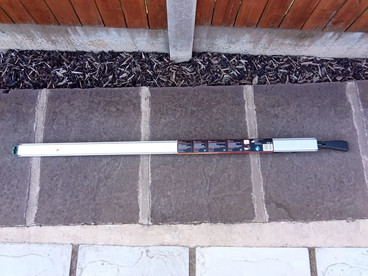Clamp and Saw Guide Rail. - Image 4