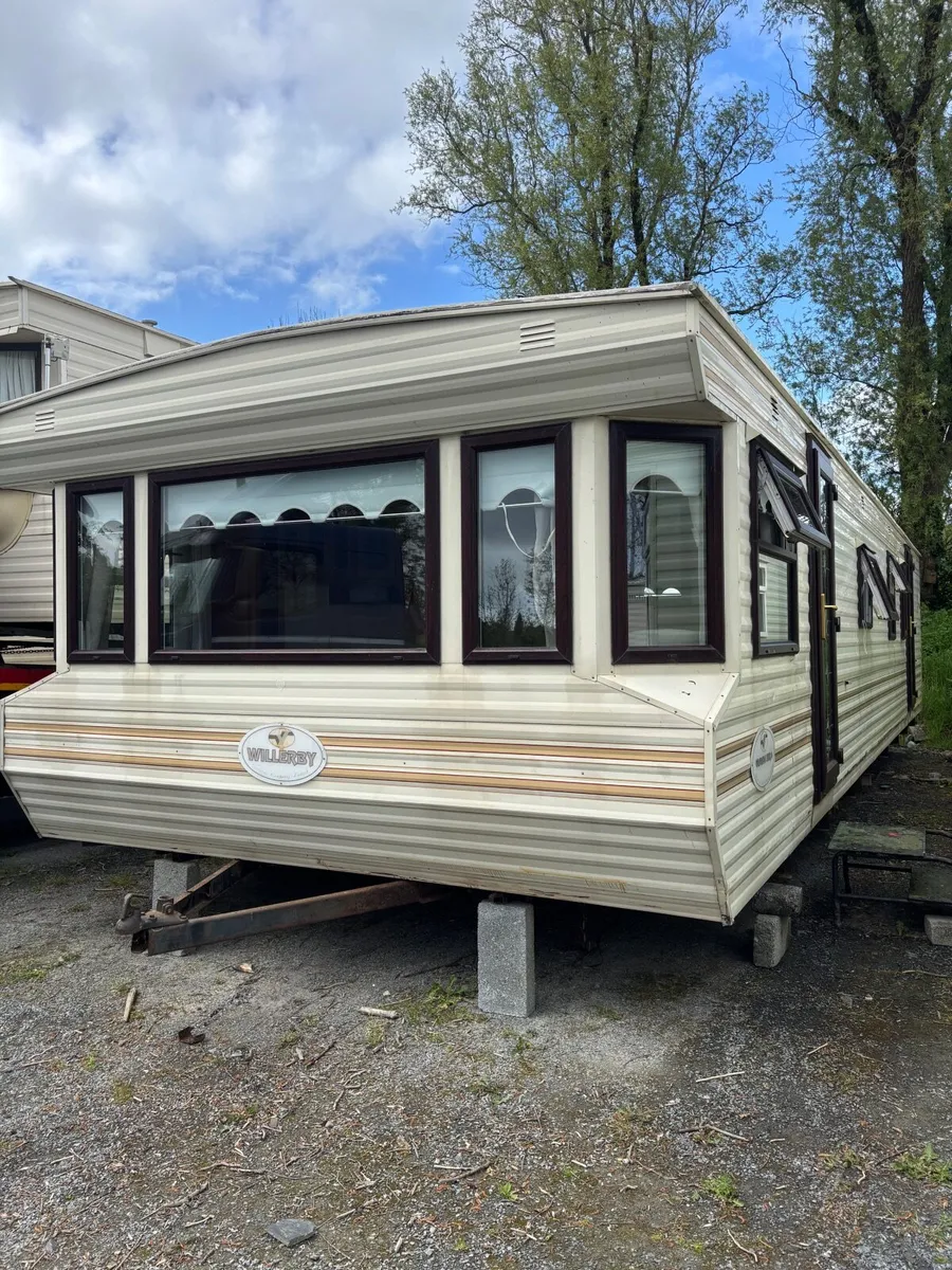 4 bed Double glazed mobile home - Image 1