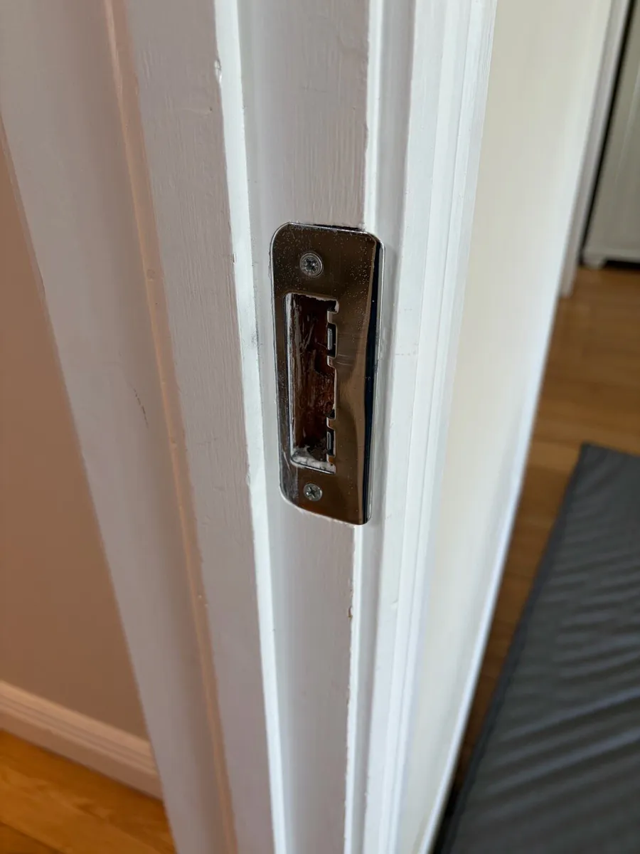 10 White Internal Doors & Hardware Complete Set - Image 3