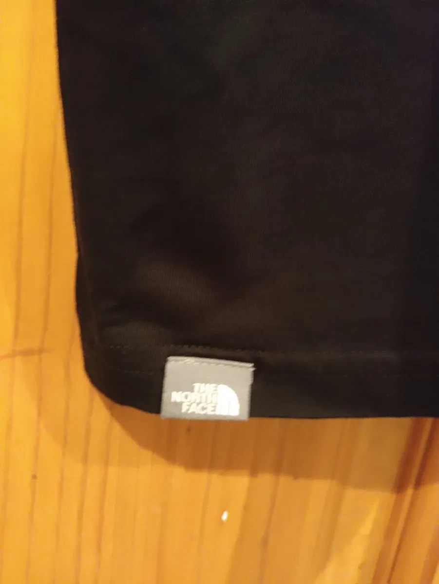 The North Face Mt Everest T shirt L New - Image 4