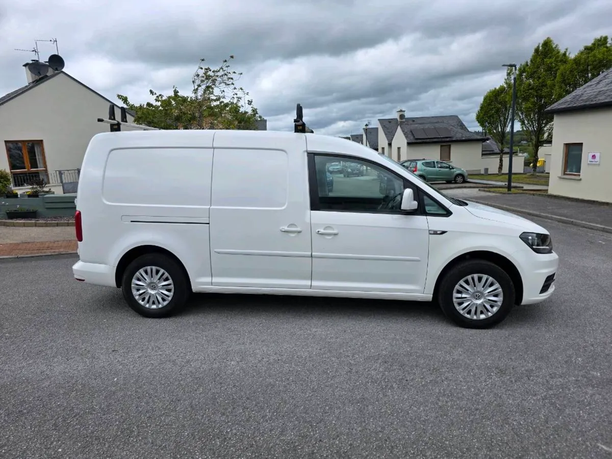 19 VOLKSWAGEN CADDY MAXI 2 SIDE DOORS CVRT 06/27 - Image 1