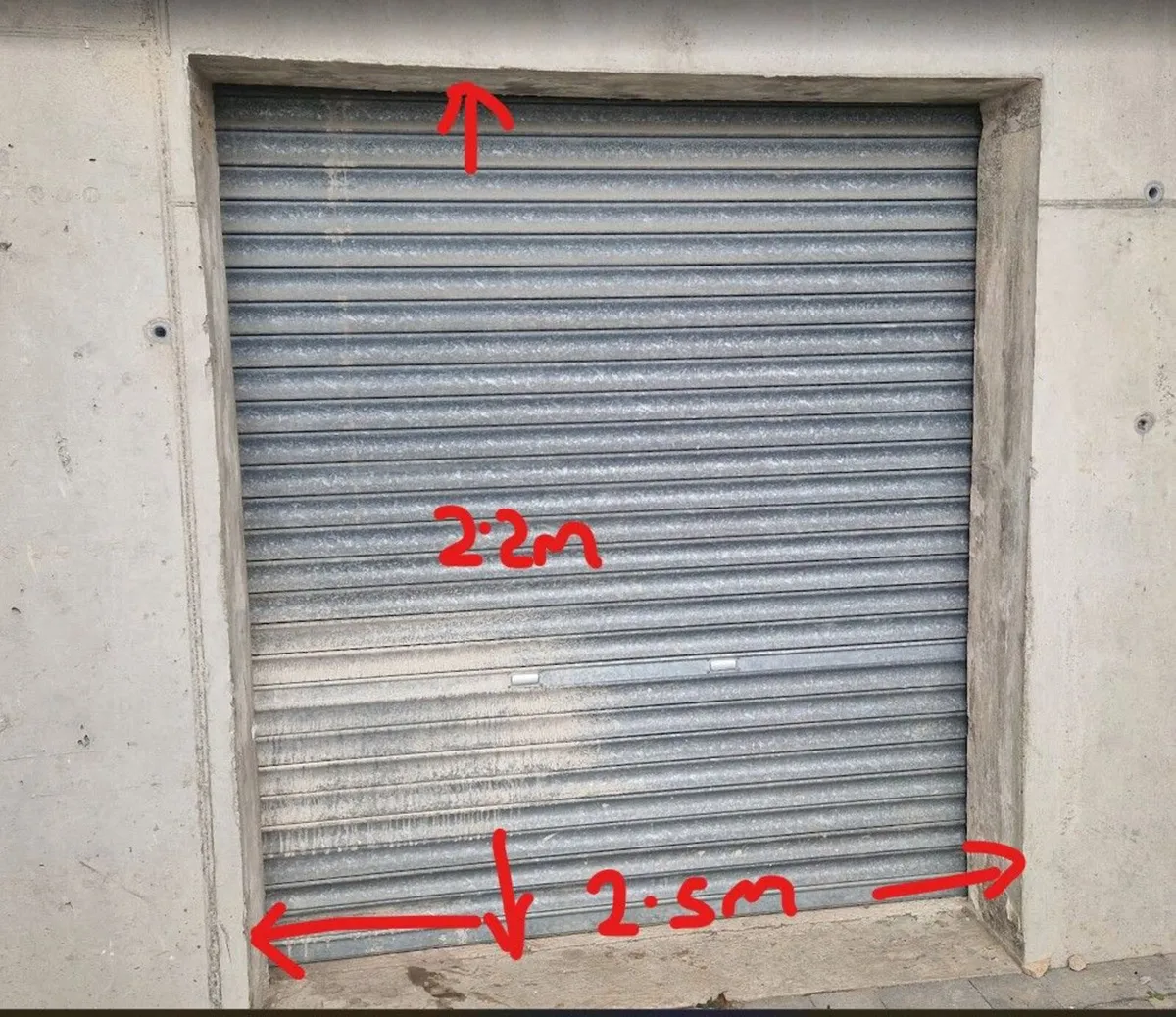 Roller door - Image 1