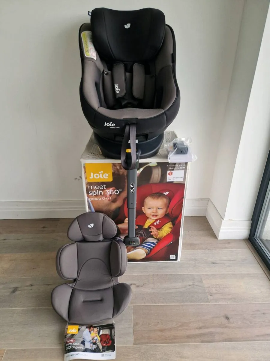 Joie Spin 360 car seat in mint condition - Image 2