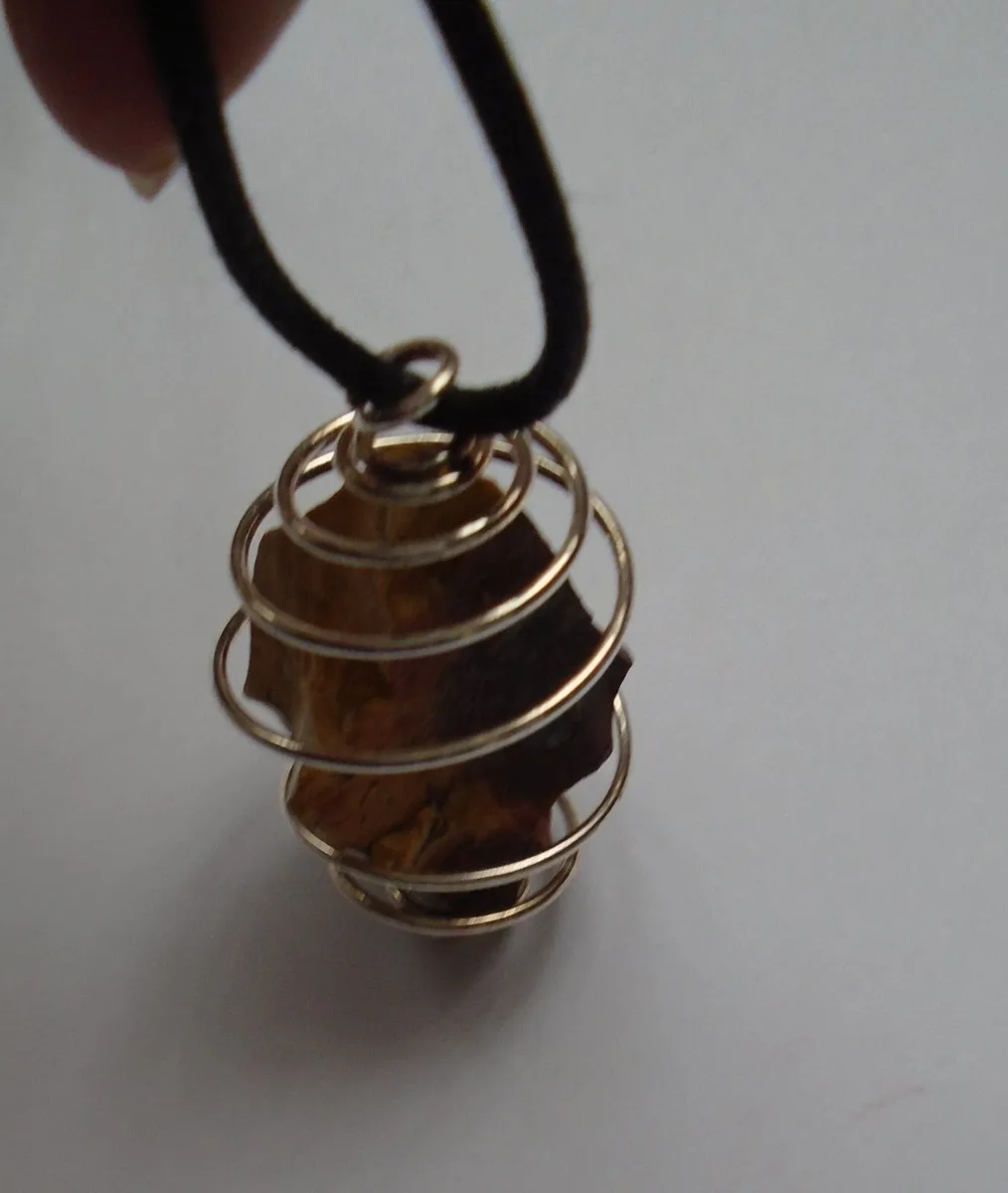 Gemstone pendant, Mookaite, Jewellery - Image 2