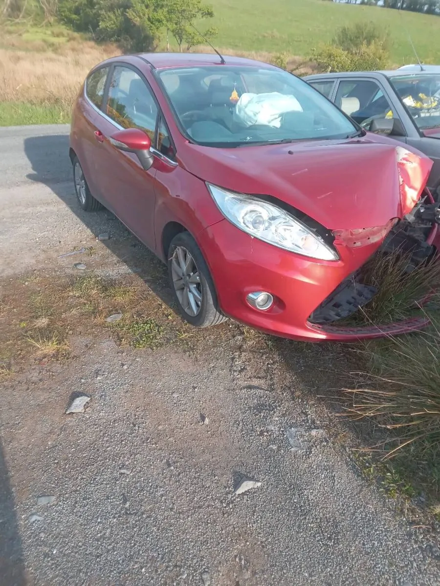 2011 fiesta 3door 1250cc - Image 1