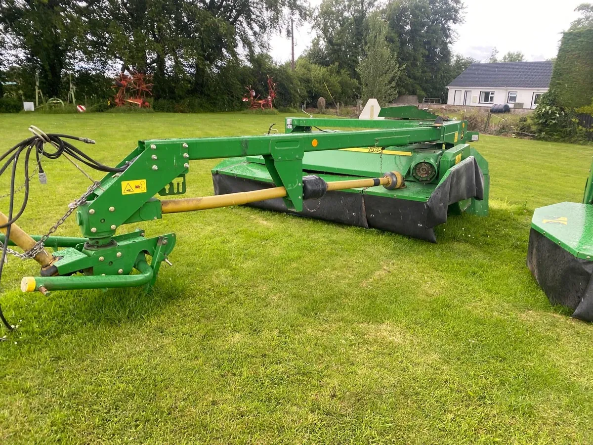 John Deere 1365 Mower - Image 1