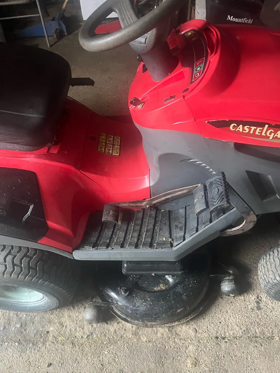 Castle garden mower. - Image 3