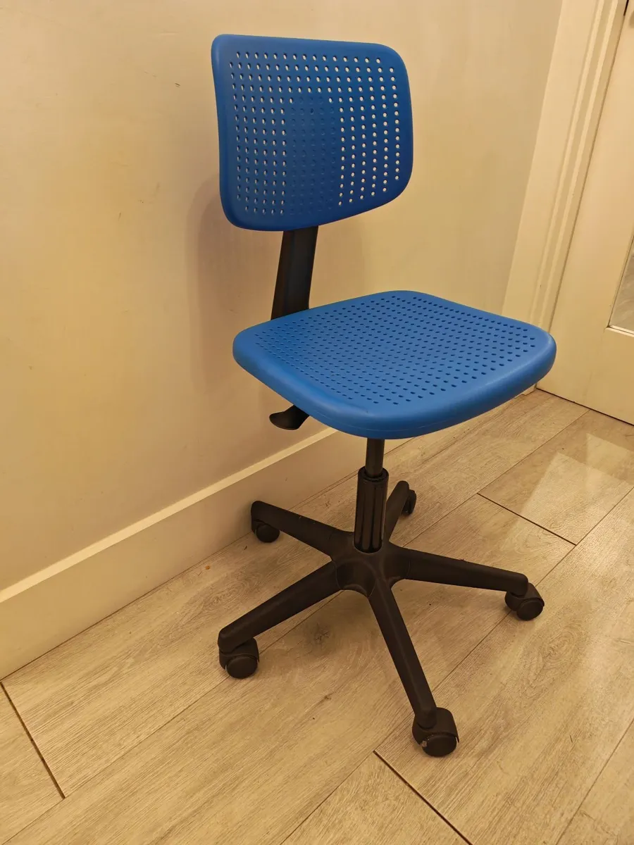 Office Chair - Image 3