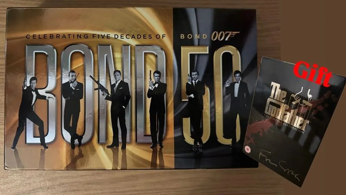 James Bond 007 Blu-ray Collection Box Set - Image 1