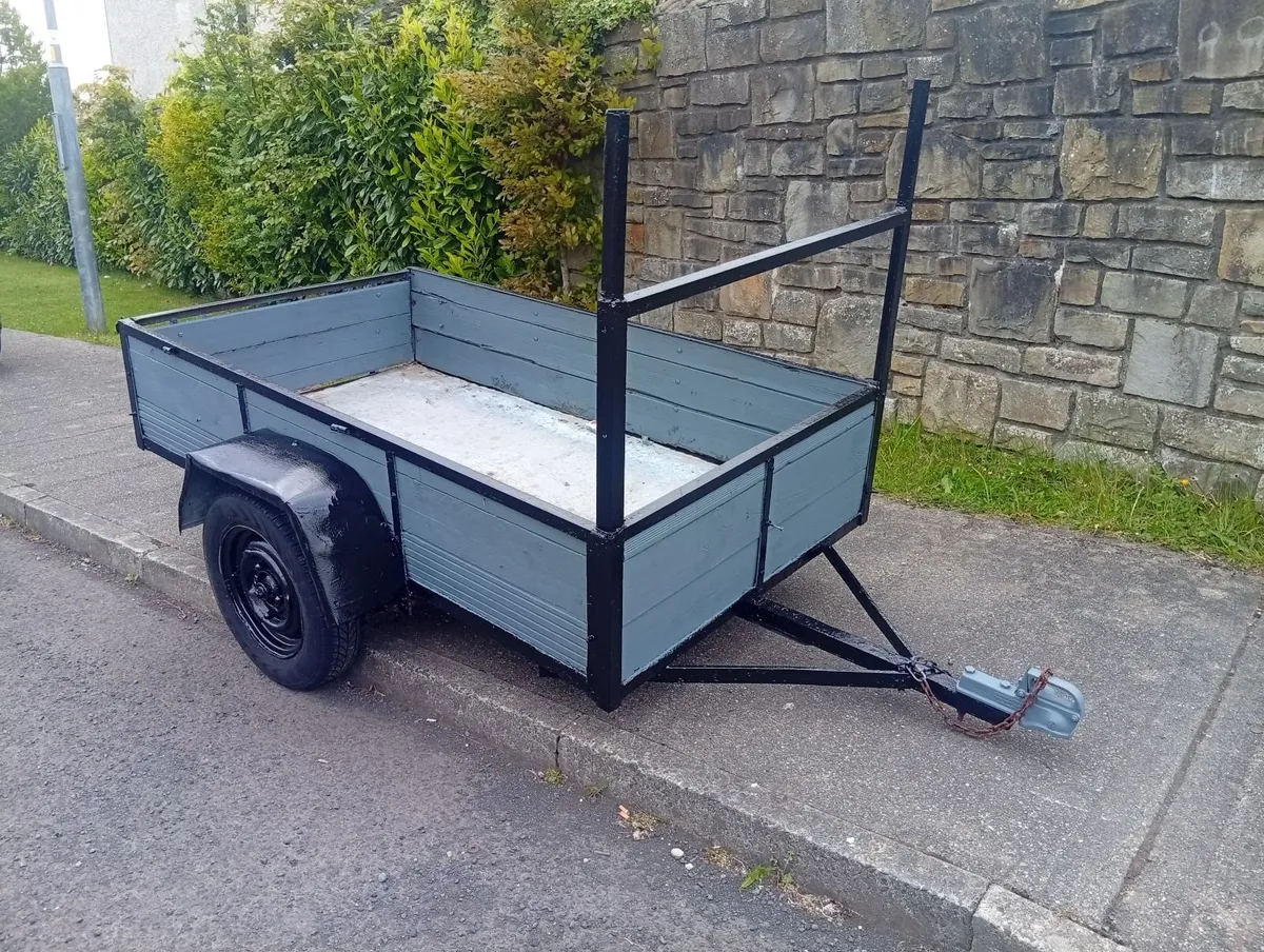 Car trailer