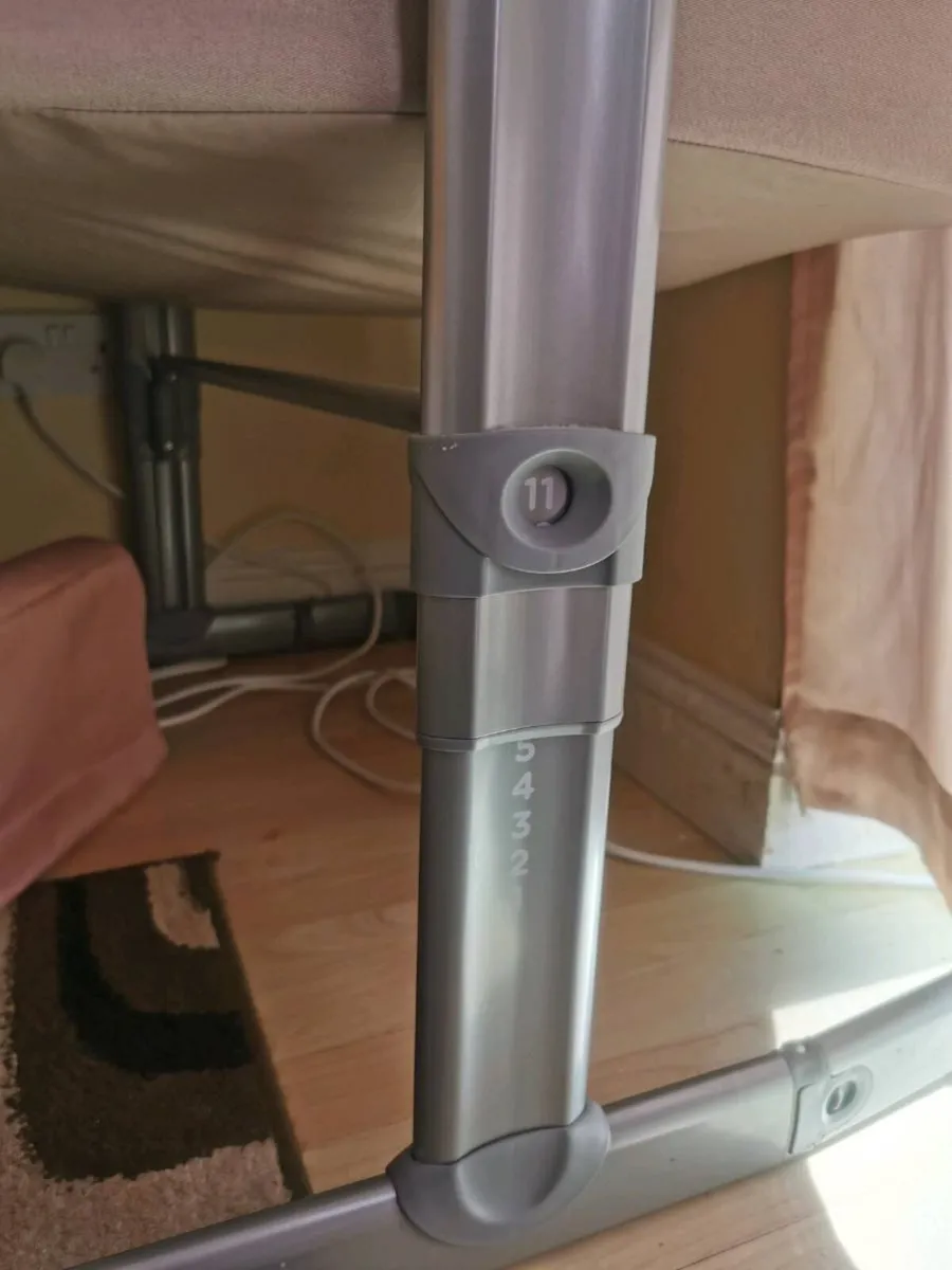 Baby cot - Image 3