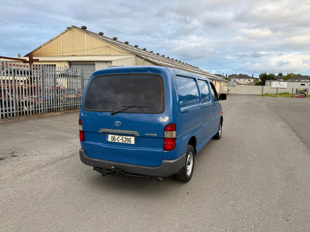 €4800 2006 hiace fresh cvrt €4800 - Image 2