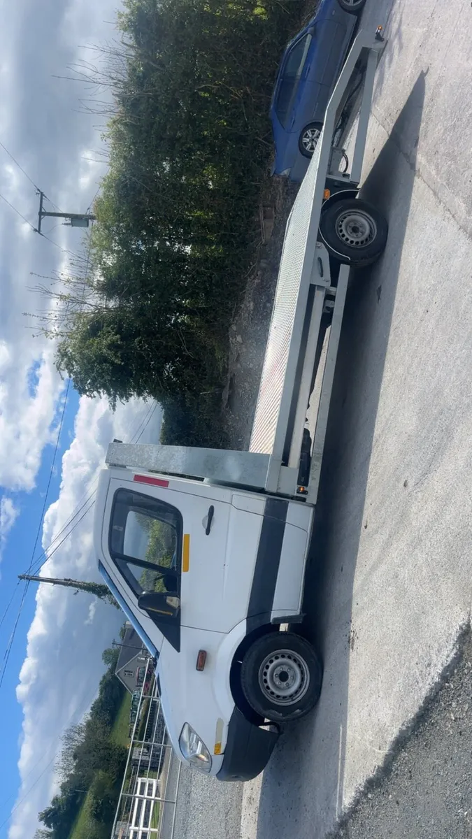 Recovery truck - Image 2