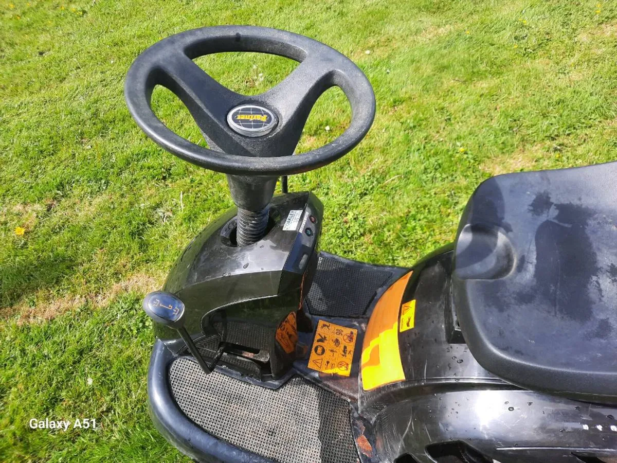 Mccullough ride on mower - Image 2