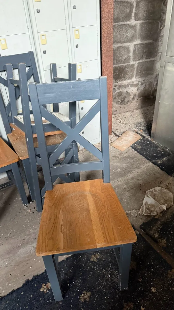 Chairs and kitchen stuff - Image 3